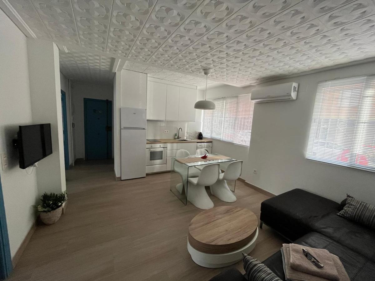 Modernized 3-Bedroom Flat 500M To The Beach Valencia Eksteriør billede
