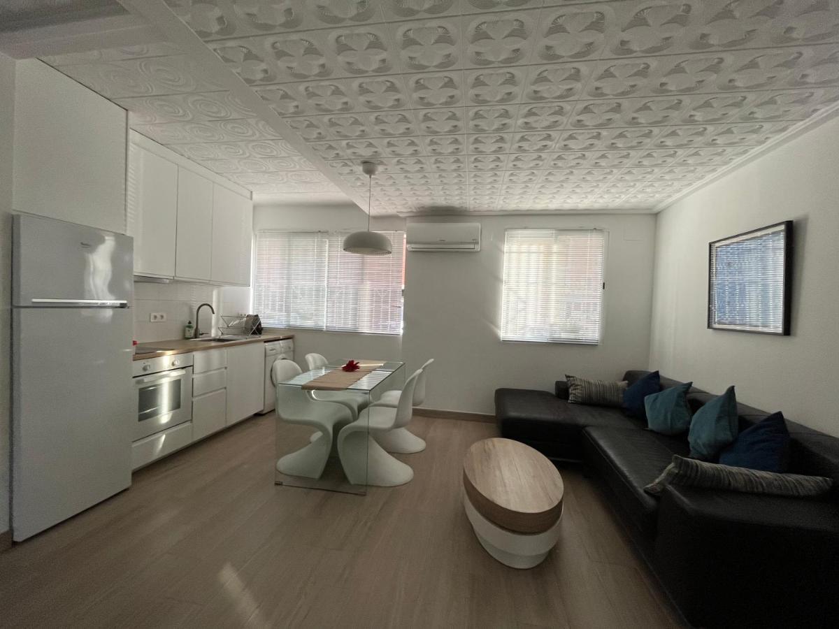 Modernized 3-Bedroom Flat 500M To The Beach Valencia Eksteriør billede