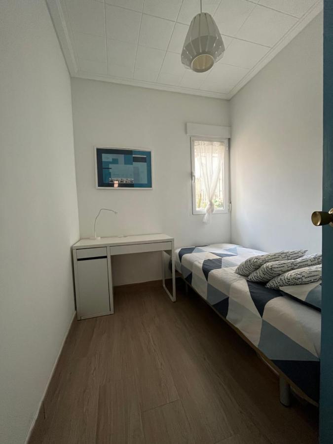 Modernized 3-Bedroom Flat 500M To The Beach Valencia Eksteriør billede